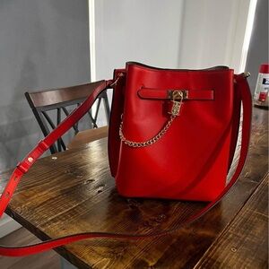 Michael Kors Orange purse. Like new! Used once!!